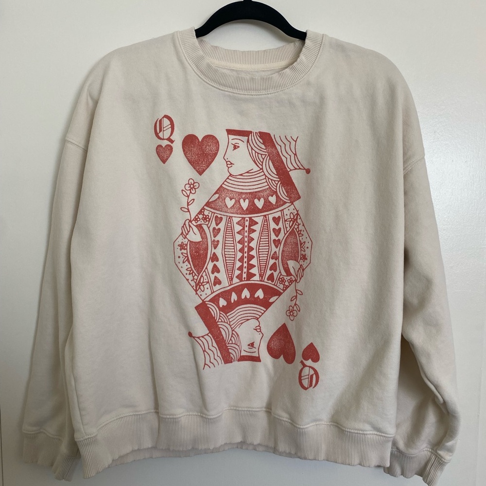 American Eagle Outfitters Women’s Queen of Hearts Graphic Sweatshirt
